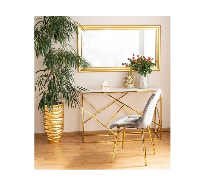 Konsola do przedpokoju – zachowaj porządek